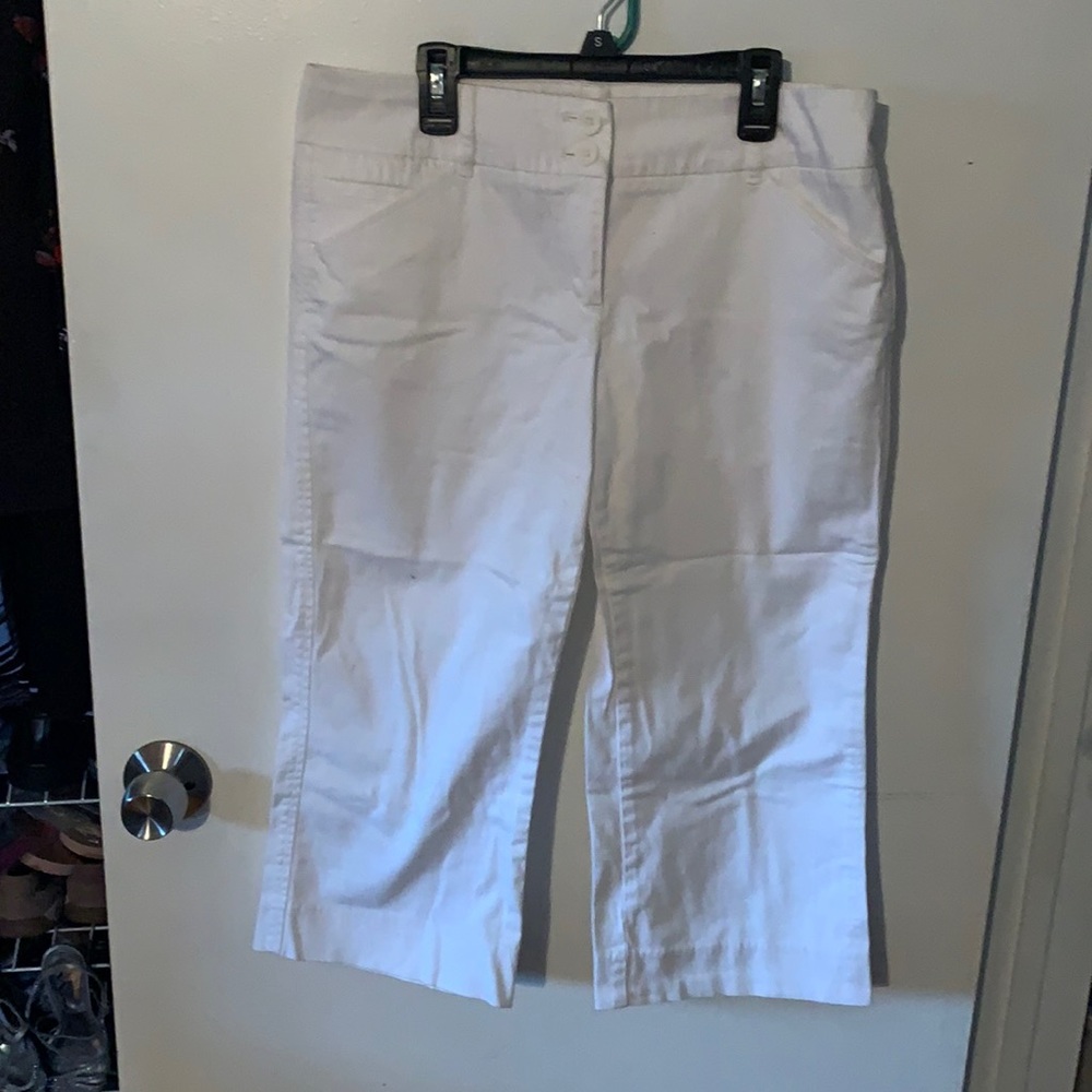 White capris New York and company